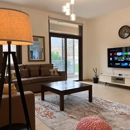 One 2Bhk Elegant Apartment In Muscat Bay 03 Екстер'єр фото