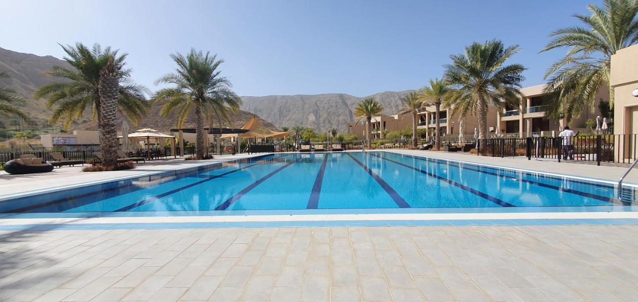 One 2Bhk Elegant Apartment In Muscat Bay 03 Екстер'єр фото