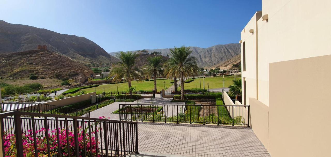 One 2Bhk Elegant Apartment In Muscat Bay 03 Екстер'єр фото