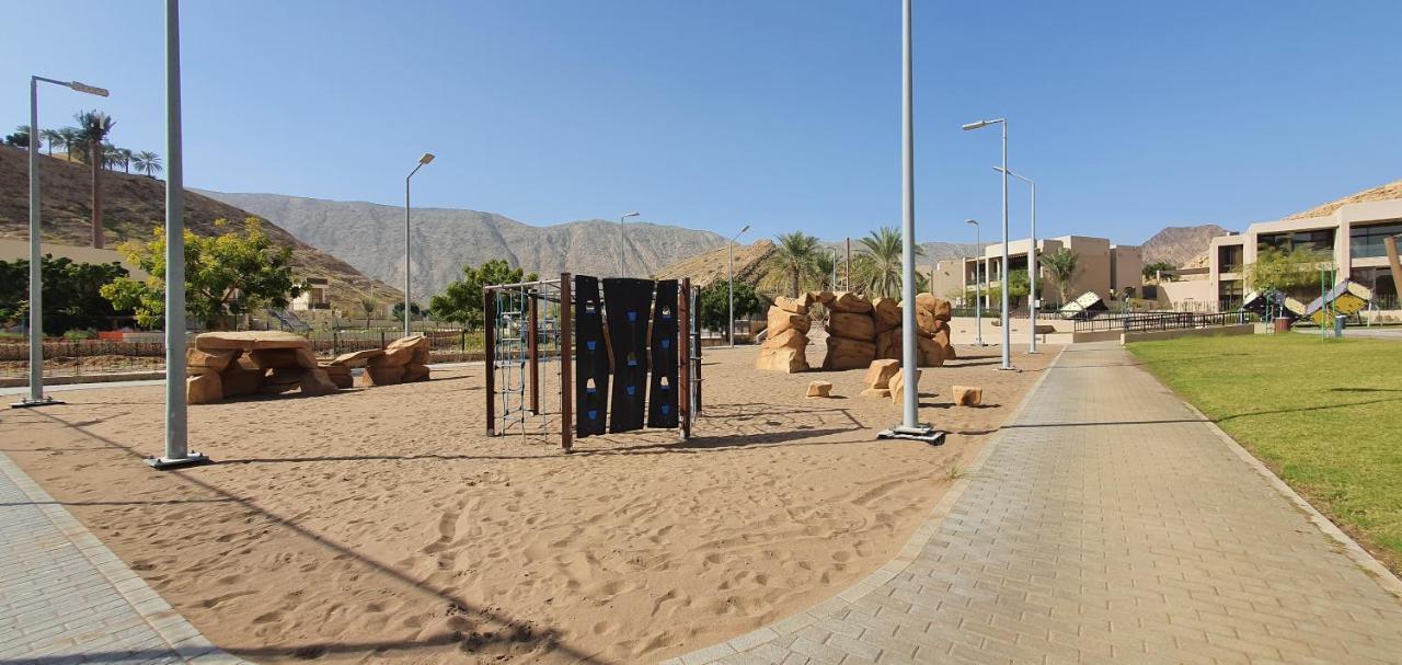 One 2Bhk Elegant Apartment In Muscat Bay 03 Екстер'єр фото