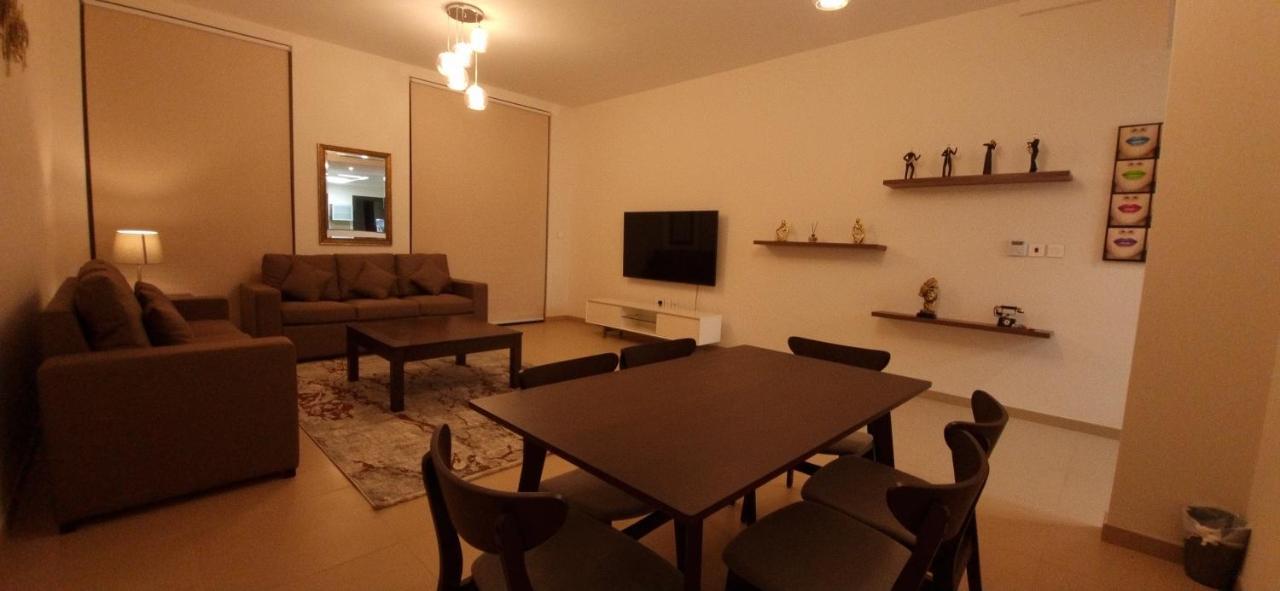 One 2Bhk Elegant Apartment In Muscat Bay 03 Екстер'єр фото